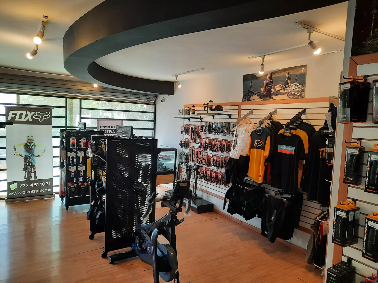Store Image